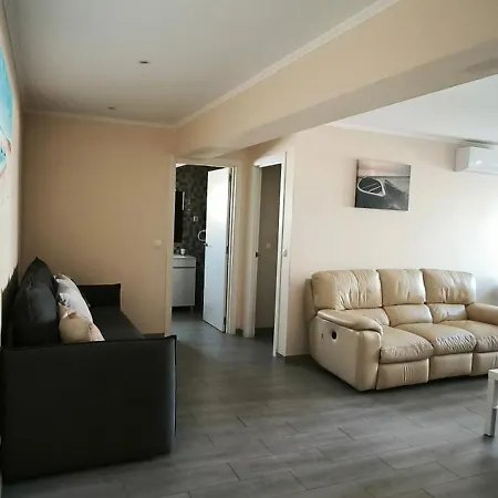 Rocha Apartment *