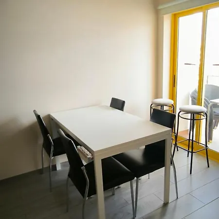 Rocha بورتيماو